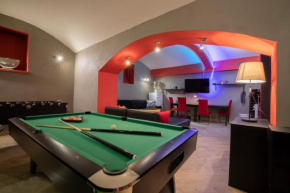 Отель Party Underground with Pooltable  Прага